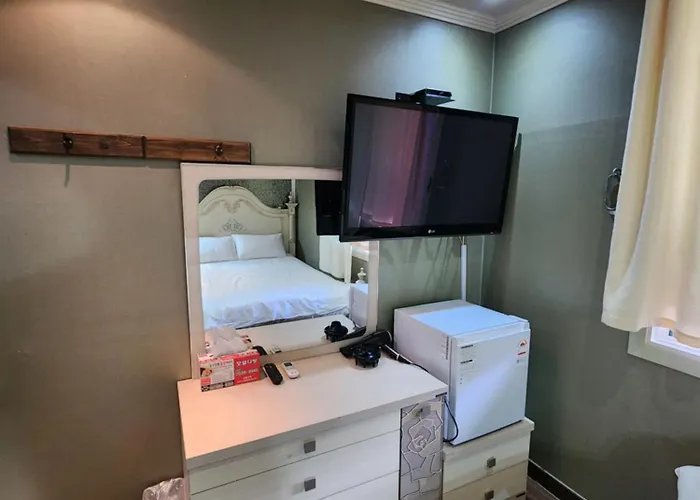 Suyu Station Motel *